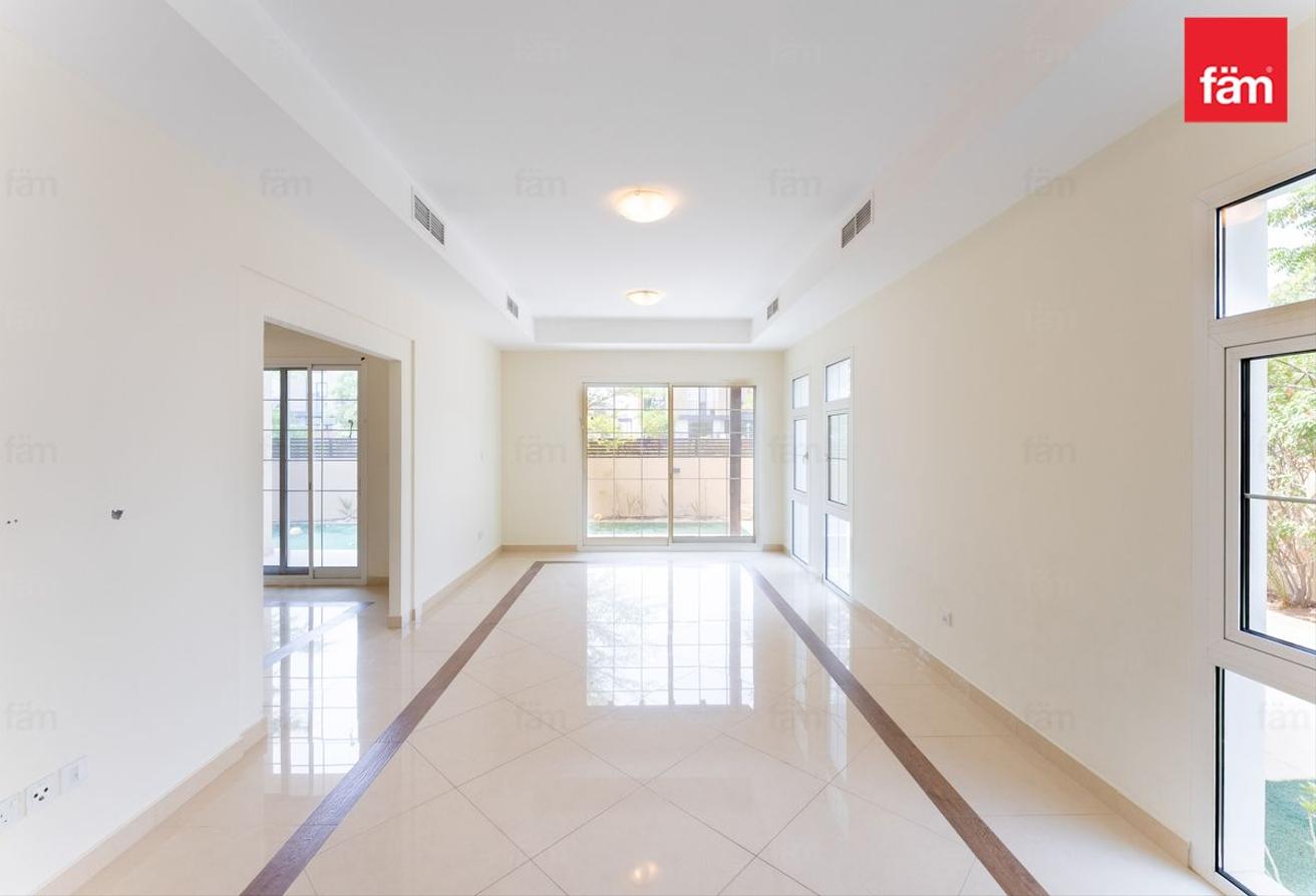 Vacant: One Of The Largest 5 Beds To Rent In Rahat photo 11