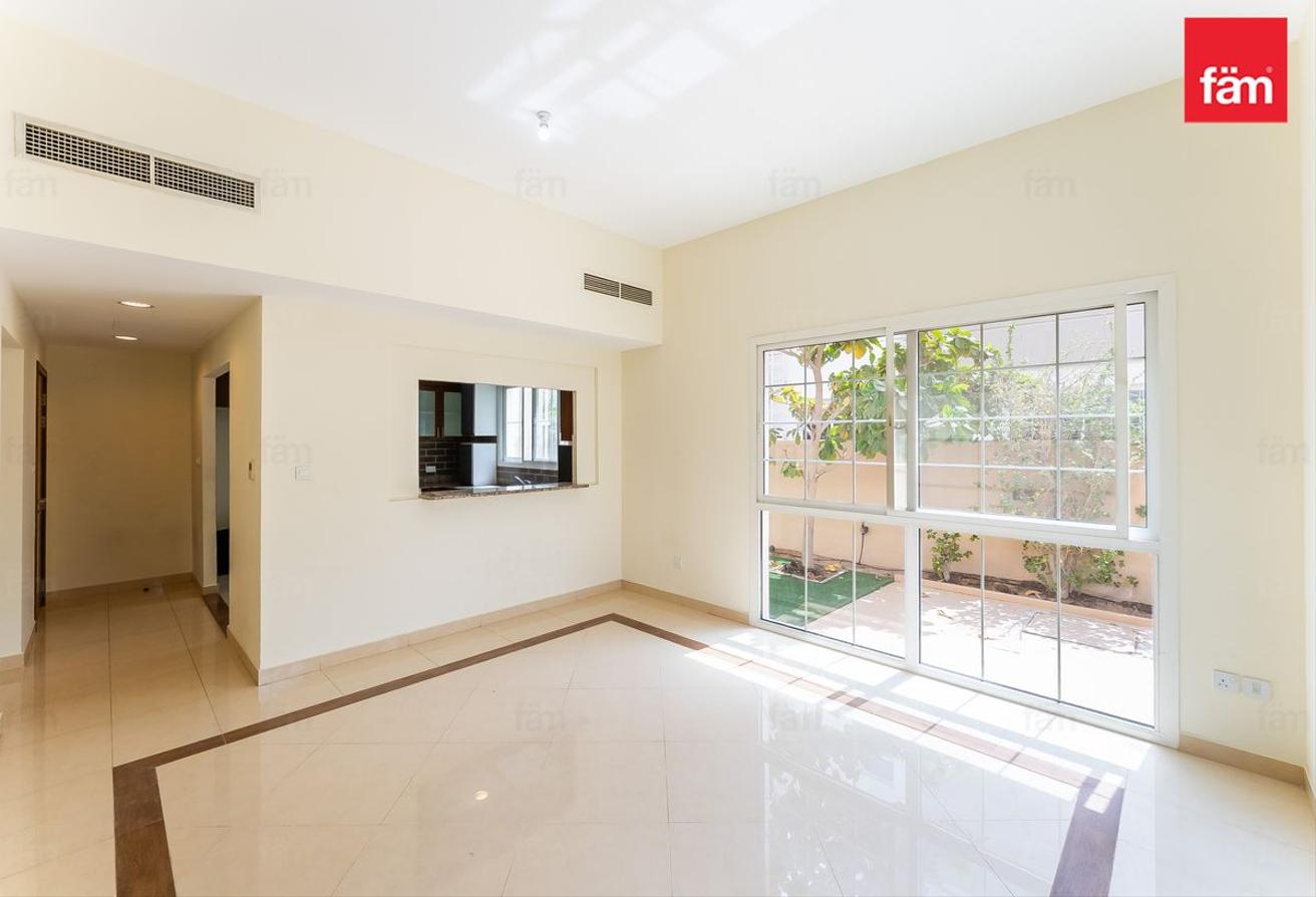 Vacant: One Of The Largest 5 Beds To Rent In Rahat photo 13