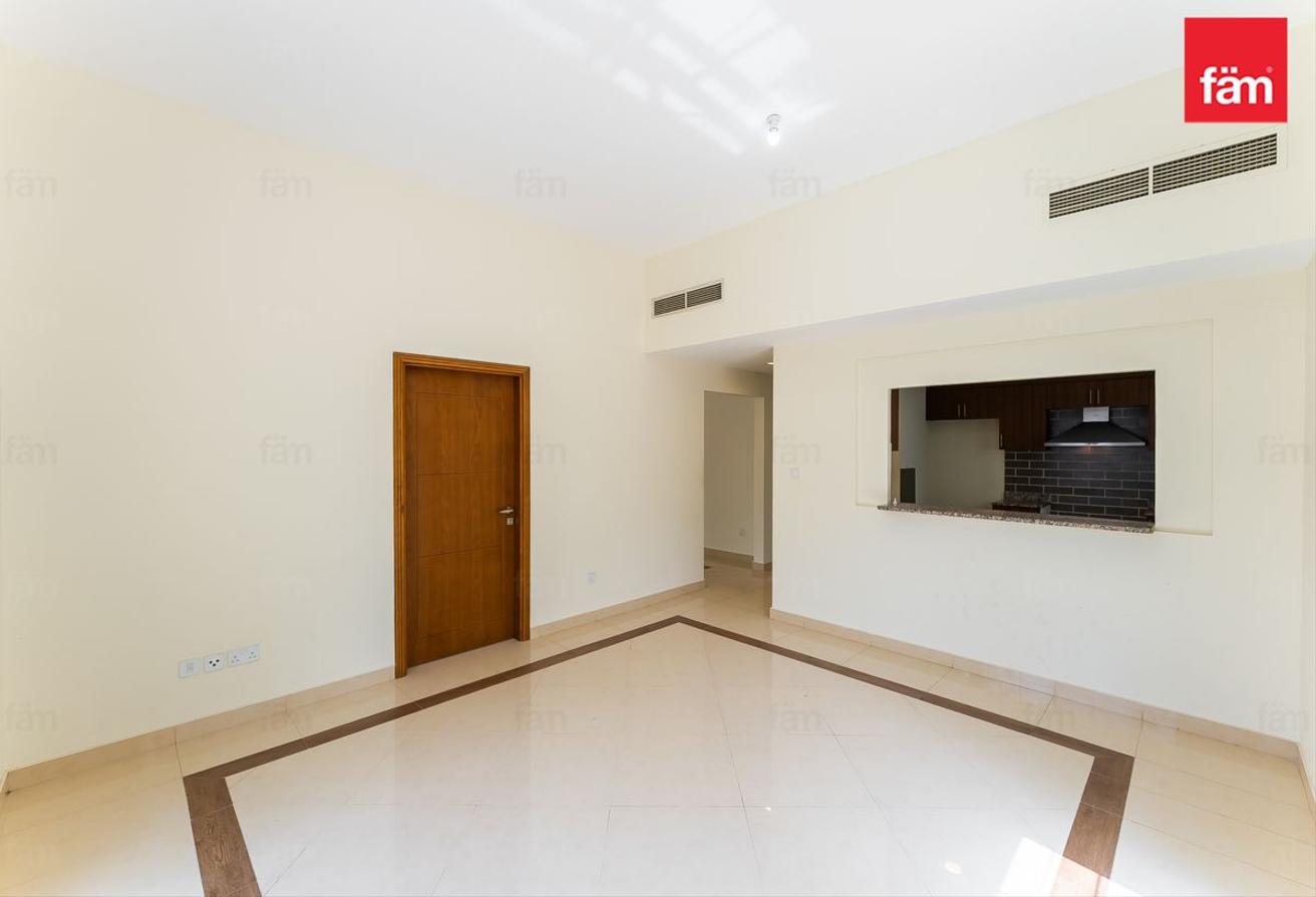 Vacant: One Of The Largest 5 Beds To Rent In Rahat photo 10