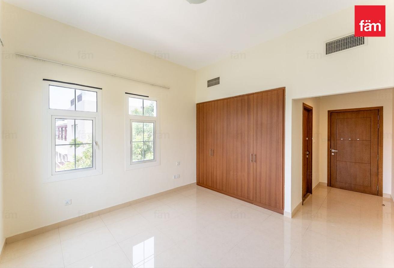 Vacant: One Of The Largest 5 Beds To Rent In Rahat photo 15