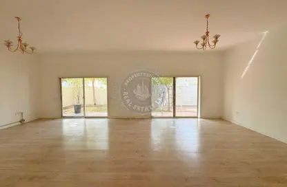 Villa - 5 Bedrooms - 6 Bathrooms for rent in Umm Suqeim 2 Villas - Umm Suqeim 2 - Umm Suqeim - Dubai