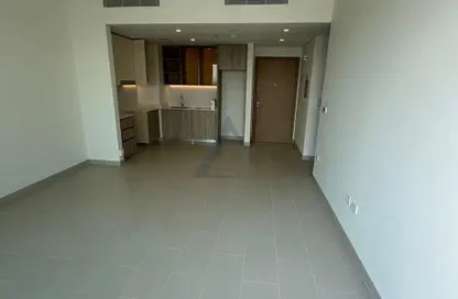 شقة - غرفة نوم - 2 حمامات للايجار في برج بارك فيلد 1 - بارك فيلد - دبي هيلز استيت - دبي