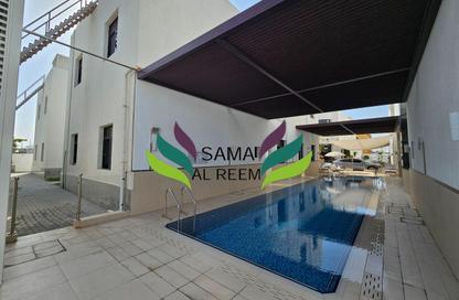 Villa - 5 Bedrooms - 5 Bathrooms for rent in Jumeirah 1 Villas - Jumeirah 1 - Jumeirah - Dubai