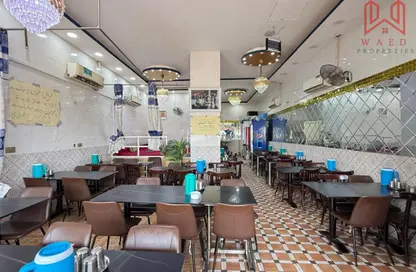 متجر - استوديو - 1 حمام للايجار في المطينة - ديرة - دبي