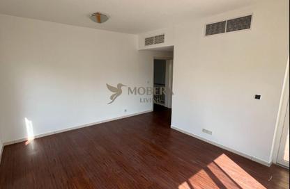 Villa - 3 Bedrooms - 4 Bathrooms for rent in Springs 5 - The Springs - Dubai