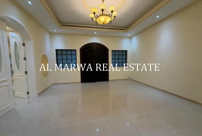 156063665 - Property Image 2
