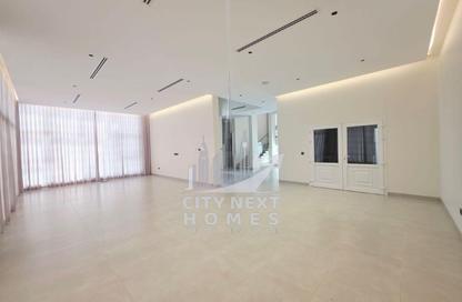 Villa - 4 - 5 for rent in Al Aweer 1 - Al Aweer - Dubai