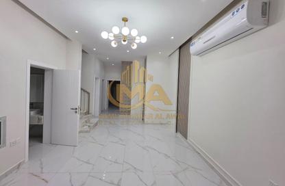 Townhouse - 5 Bedrooms - 7 Bathrooms for rent in Al Yasmeen 1 - Al Yasmeen - Ajman