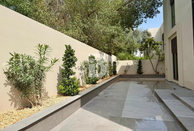83657635 - Property Image 3
