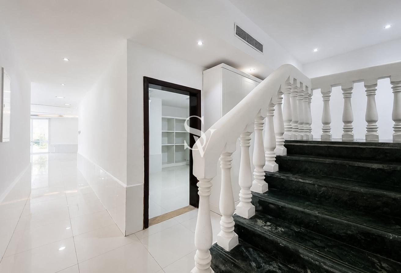 Custom 8 Bed Villa | Cinema & Sauna | Private Pool photo 16