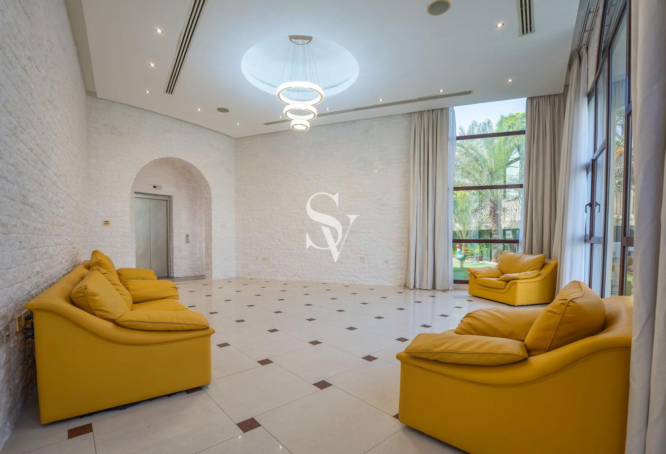 Custom 8 Bed Villa | Cinema & Sauna | Private Pool photo 6