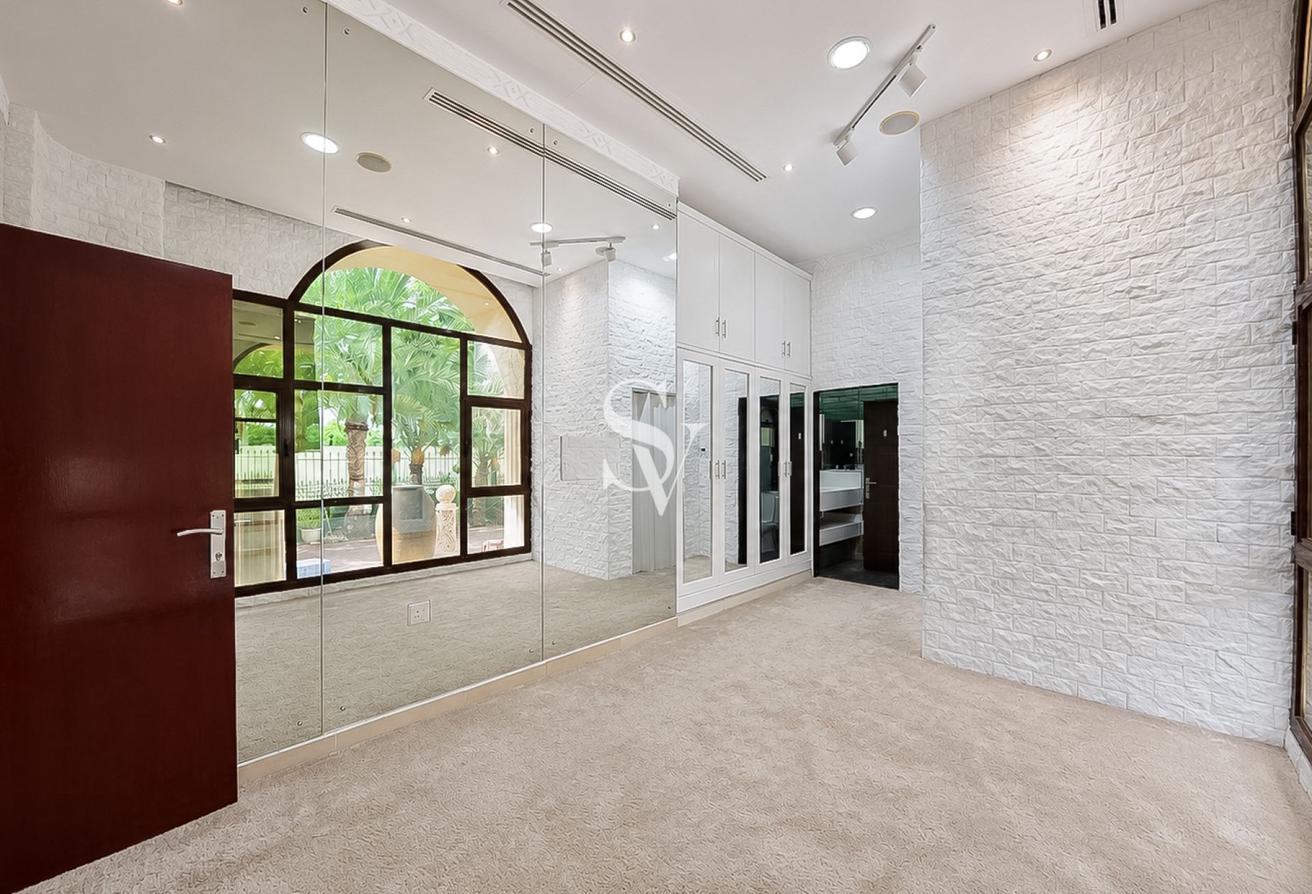 Custom 8 Bed Villa | Cinema & Sauna | Private Pool photo 15