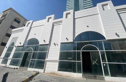 Retail - Studio - 4 Bathrooms for rent in Al Qasimiah City - Sharjah