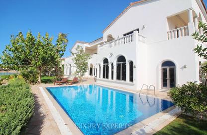 Villa - 6 Bedrooms - 6 Bathrooms for rent in Signature Villas Frond A - Signature Villas - Palm Jumeirah - Dubai