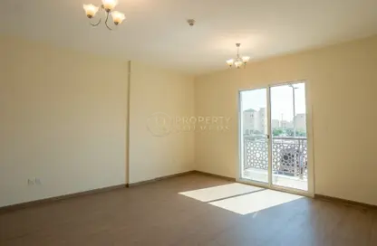 Apartment - 2 Bathrooms for sale in Building IC1-EMR-22 - Emirates Cluster - International City - Dubai