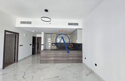 شقة - غرفة نوم - 2 حمامات للايجار في رويال ريجينسي - الخليج التجاري - دبي