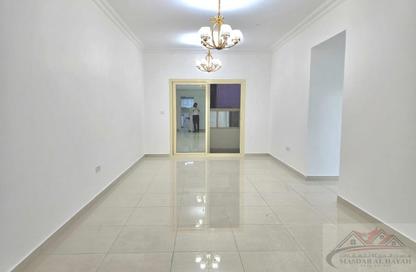 Apartment - 3 Bedrooms - 3 Bathrooms for rent in Muwaileh 29 Building - Muwaileh - Sharjah