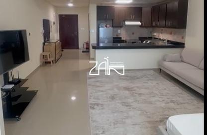 شقة - 1 حمام للايجار في C6 برج - مدينة الأضواء - جزيرة الريم - أبوظبي