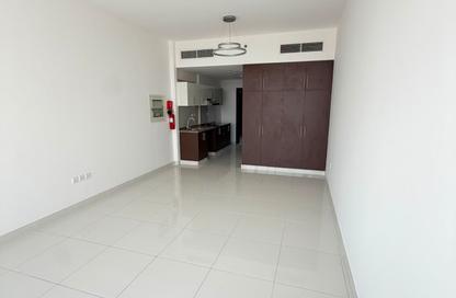 Apartment - Studio - 1 Bathroom for rent in Elwishy - Dubai Land Residence Complex - Dubai Apartment - Studio - 1 Bathroom for rent in Elwishy - Dubai Land Residence Complex - Dubai