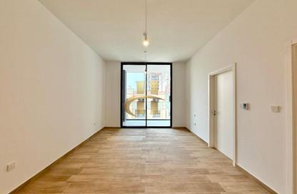 شقة - غرفة نوم - 2 حمامات للايجار في هاملتون هاوس - منطقة 14 - قرية جميرا الدائرية - دبي