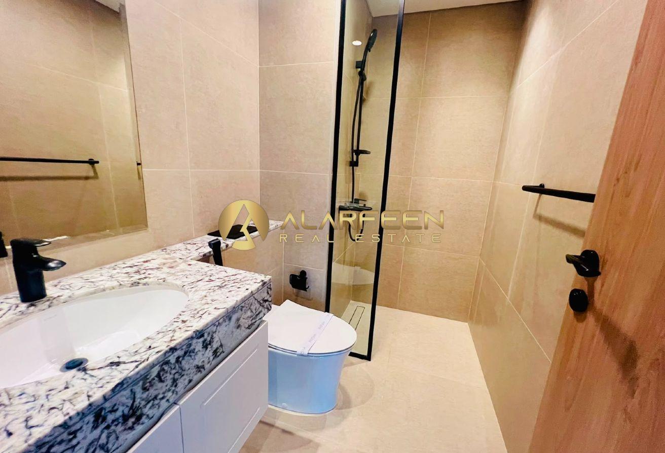 Lowest Rent | 3BR | Hugh Garden Space |Fitted photo 16