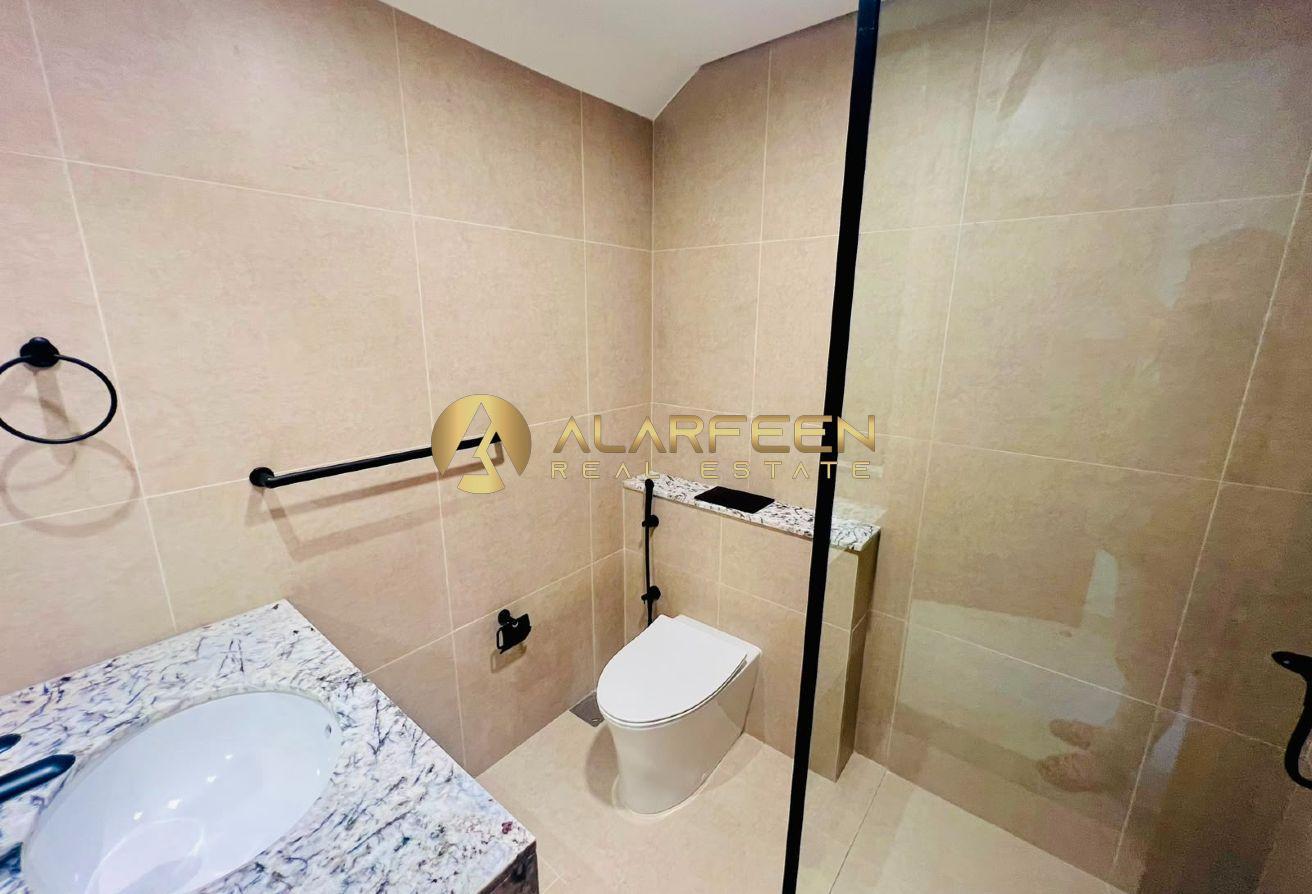 Lowest Rent | 3BR | Hugh Garden Space |Fitted photo 15