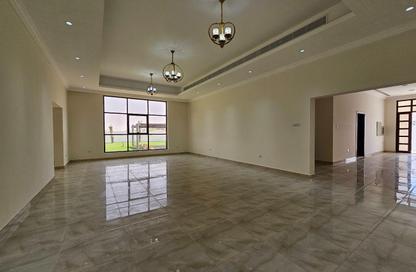 Villa - 5 Bedrooms - 7 Bathrooms for rent in Nad Al Sheba 4 - Nad Al Sheba - Dubai Villa - 5 Bedrooms - 7 Bathrooms for rent in Nad Al Sheba 4 - Nad Al Sheba - Dubai