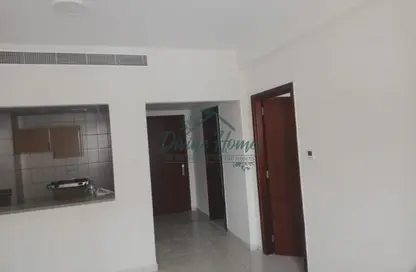 شقة - غرفة نوم - 2 حمامات للبيع في N-09 - طراز فارسي - المدينة العالمية - دبي