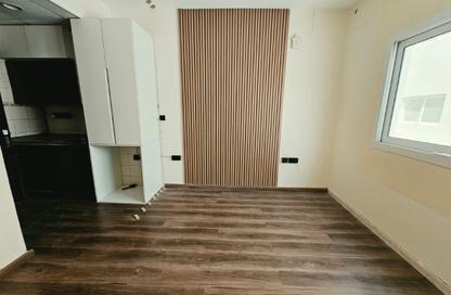 Apartment - Studio - 1 for rent in Fire Station Road - Muwaileh - Sharjah Apartment - Studio - 1 for rent in Fire Station Road - Muwaileh - Sharjah