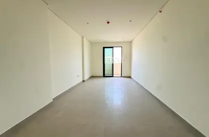 شقة - 2 غرف نوم - 3 حمامات للايجار في الزاهية 1 - الزاهية - تجارية مويلح - الشارقة