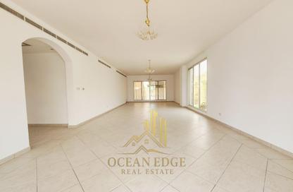 Villa - 4 Bedrooms - 5 Bathrooms for rent in Jumeirah 1 Villas - Jumeirah 1 - Jumeirah - Dubai Villa - 4 Bedrooms - 5 Bathrooms for rent in Jumeirah 1 Villas - Jumeirah 1 - Jumeirah - Dubai
