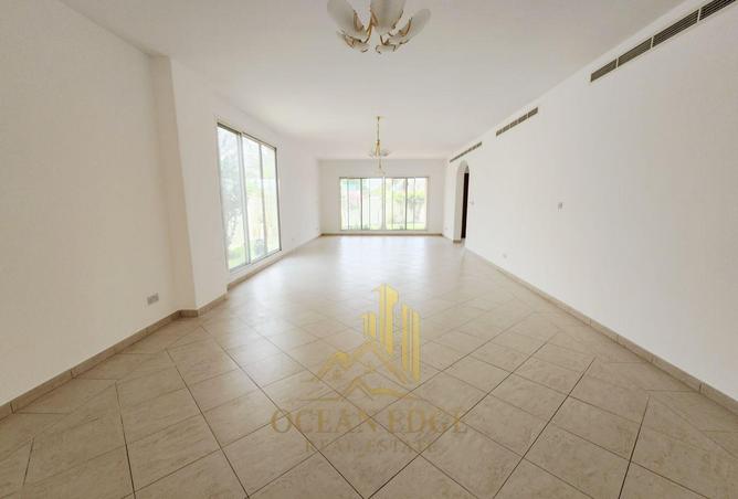 107311590 - Property Image 3