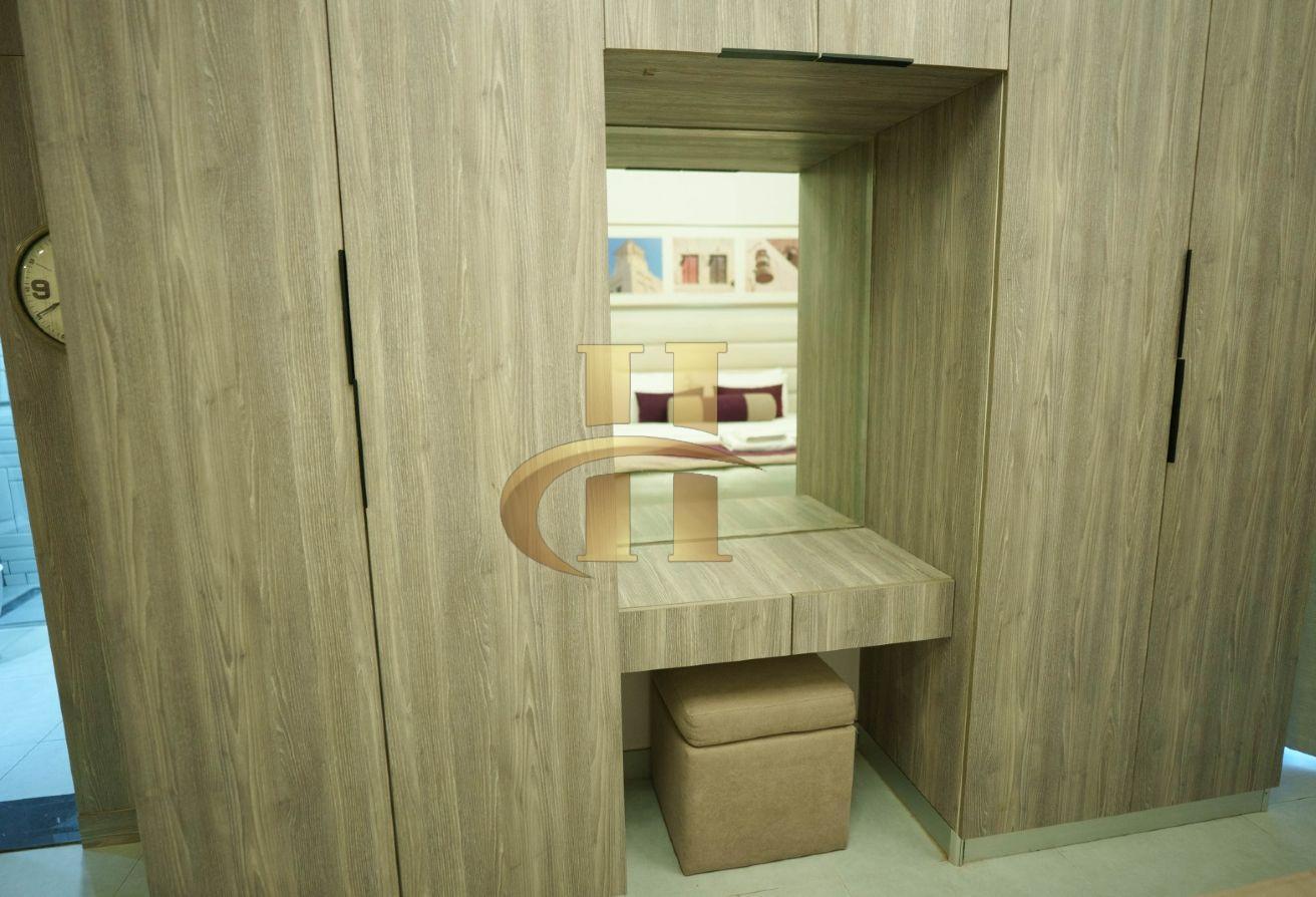 Close to Circle Mall | Premium | Elegant | 1 BHK photo 4