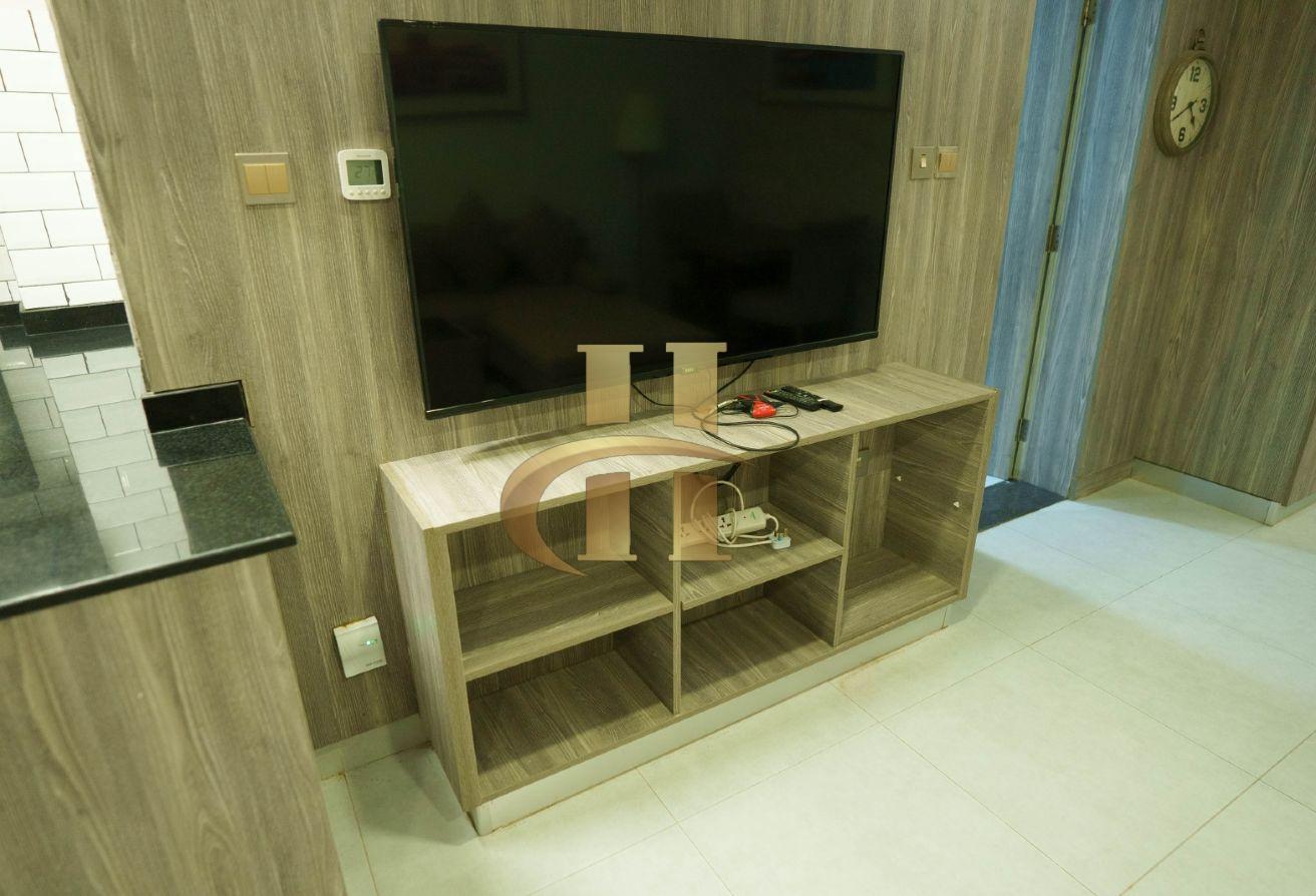 Close to Circle Mall | Premium | Elegant | 1 BHK photo 6