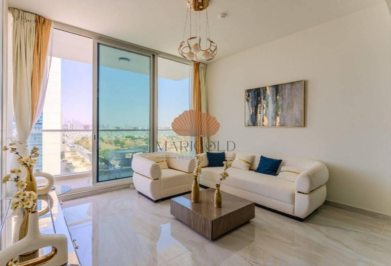 WELL FURNISHED I STUDY I BRIGHT & AIRY photo 2