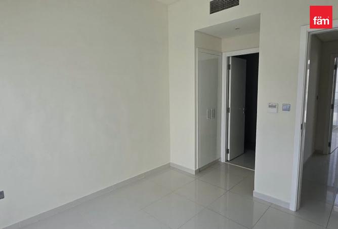 Maids Room | Closed Kitchen | Affordable Price photo 3