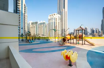 Apartment - 1 Bedroom - 1 Bathroom for rent in Bahwan Tower Downtown - Downtown Dubai - Dubai