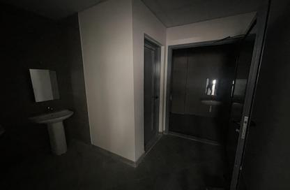 Warehouse - Studio for rent in Dubai Investment Park 1 (DIP 1) - Dubai Investment Park (DIP) - Dubai