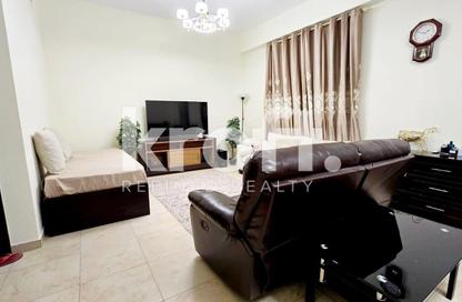 Apartment - 2 Bedrooms - 3 Bathrooms for sale in Al Thamam 47 - Al Thamam - Remraam - Dubai