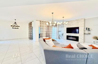 Villa - 4 - 5 for rent in Al Waha Villas - Dubai Villa - 4 - 5 for rent in Al Waha Villas - Dubai