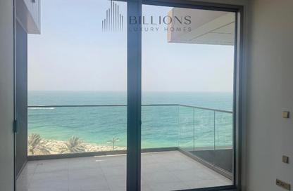 Apartment - 3 - 3 for sale in Ellington Beach House - The Crescent - Palm Jumeirah - Dubai