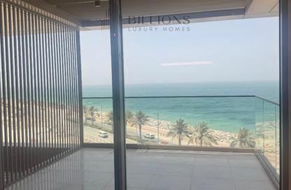 Apartment - 3 - 3 for sale in Ellington Beach House - The Crescent - Palm Jumeirah - Dubai