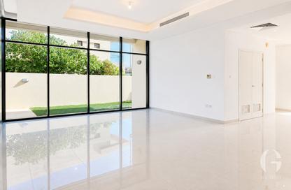 Townhouse - 3 - 4 for rent in Phoenix - Damac Hills - Dubai
