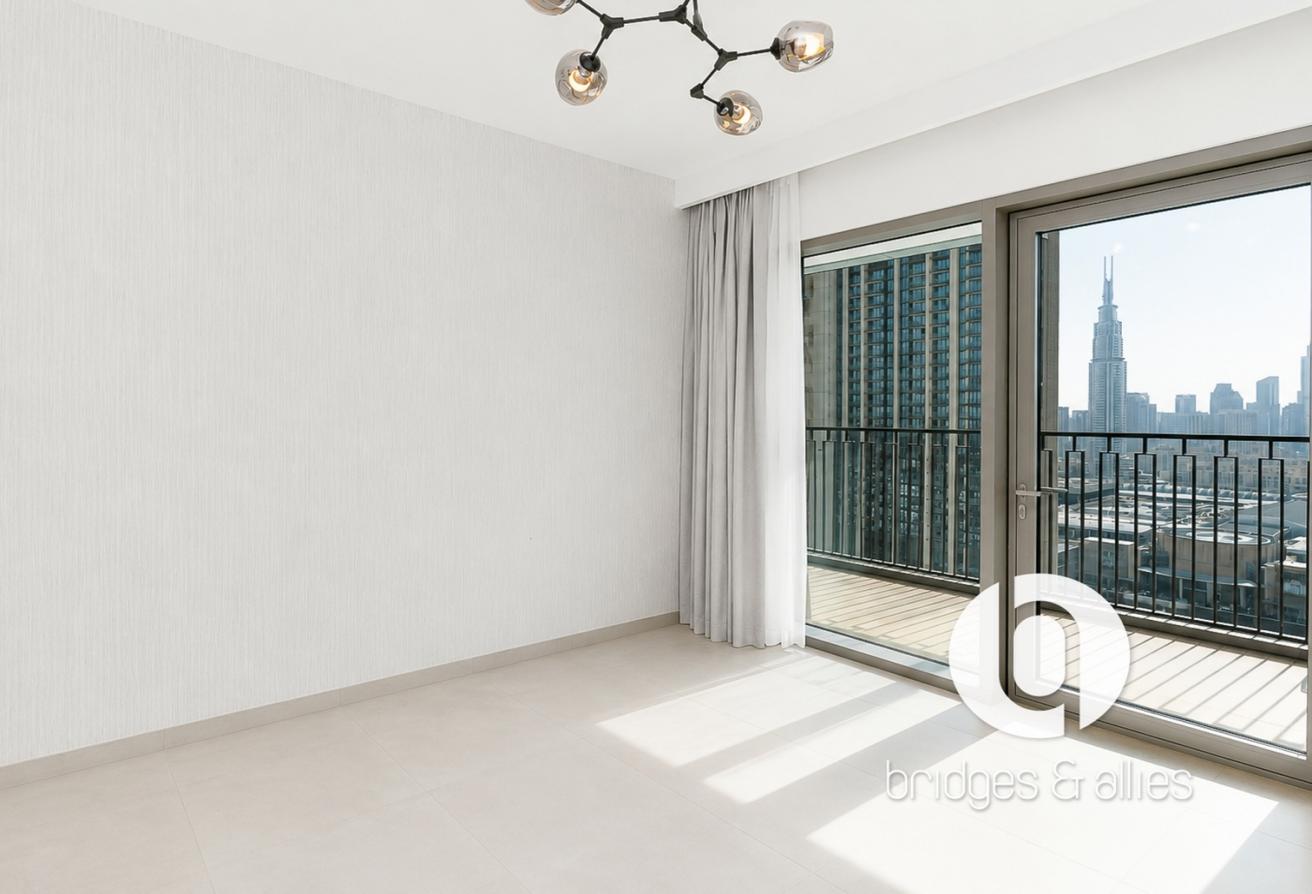 BURJ VIEW | MID FLOOR | NEW LISTING photo 10