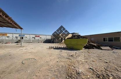 Warehouse - Studio for rent in Umm Dir - Umm Al Quwain
