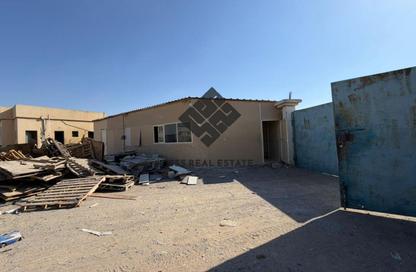 Warehouse - Studio for rent in Umm Dir - Umm Al Quwain