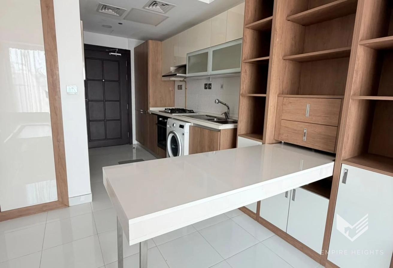 Near Metro | Fully Furnished | Community View photo 8