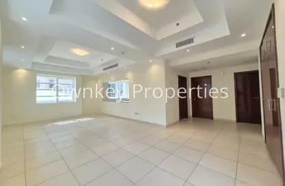 Apartment - 3 Bedrooms - 5 Bathrooms for rent in Bin Hendi Tower - Mankhool - Bur Dubai - Dubai