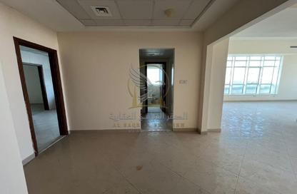 Apartment - 4 - 7 for rent in Al Majaz 1 - Al Majaz - Sharjah