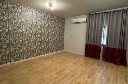 Villa - 6 Bedrooms - 5 Bathrooms for rent in Al Sabkha - Al Riqqa - Sharjah